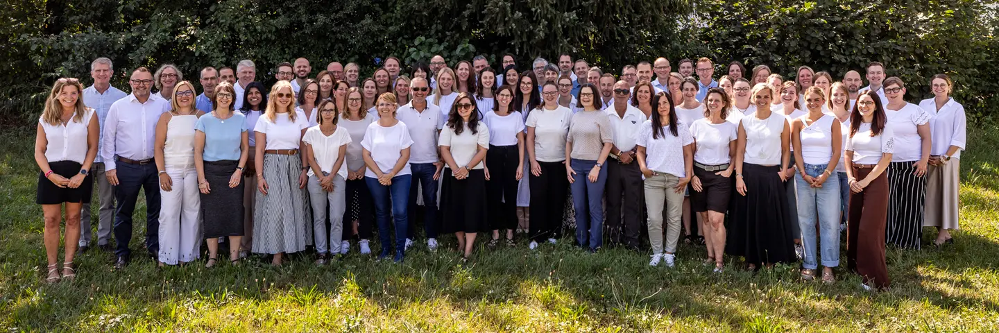 MitarbeiterInnen Schwabe Pharma Schweiz - Gruppenfoto